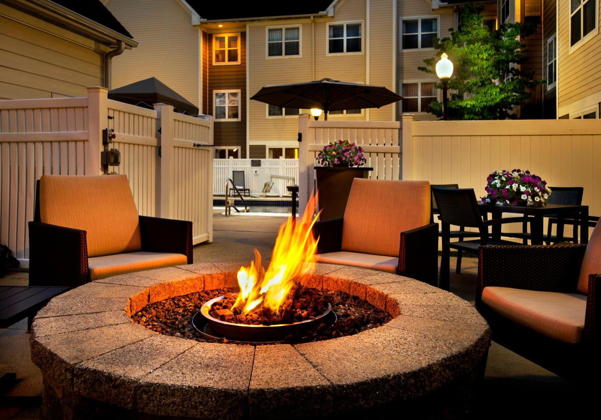 Residence Inn Hartford Manchester Exterior foto